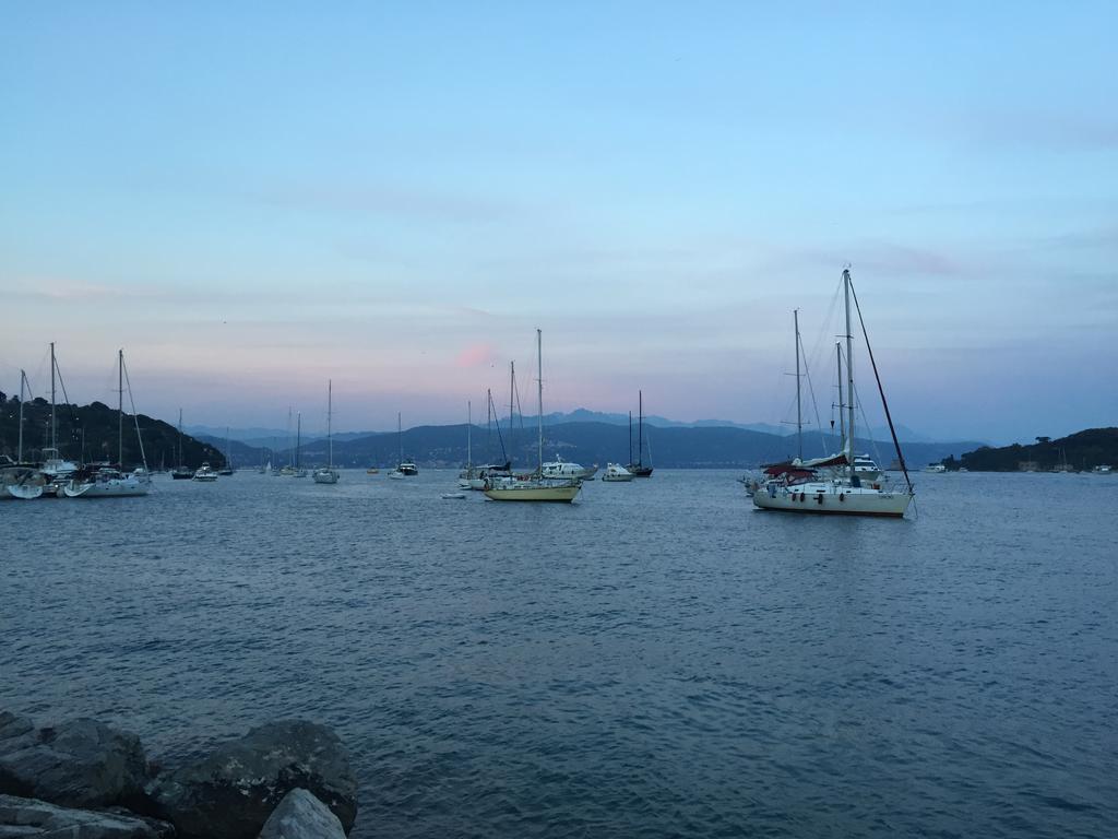 Appartamento Un Giorno Di Sole Lerici Eksteriør bilde
